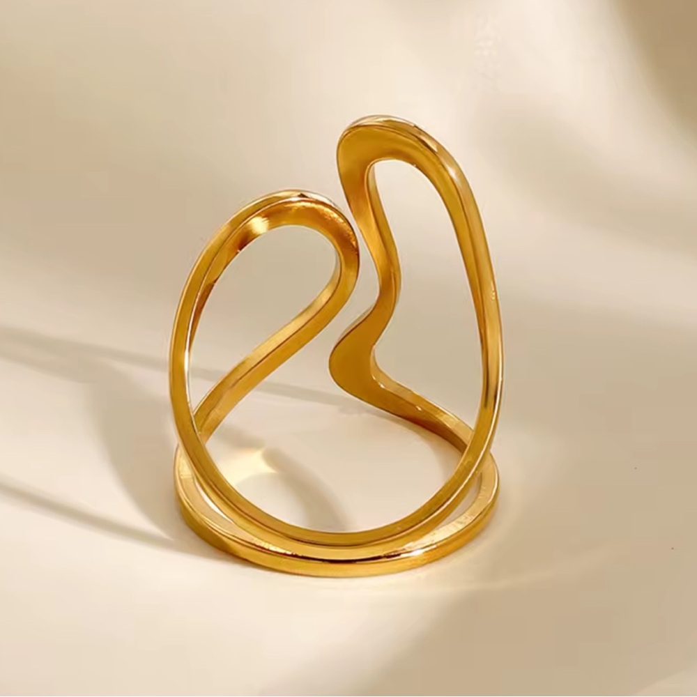 Avangarde Gold Irregular Ring - image 7